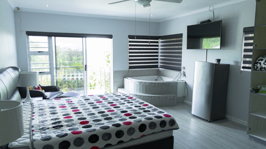 4 Bedroom Property for Sale in Beacon Bay Eastern Cape
